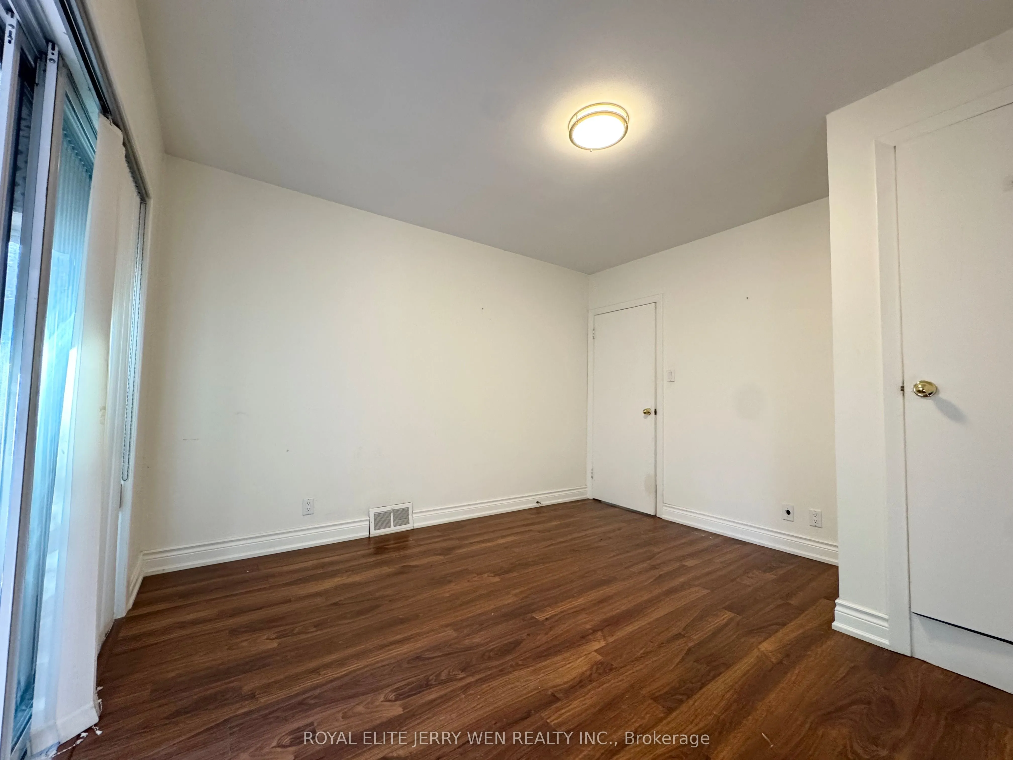 391 Glengarry Avenue