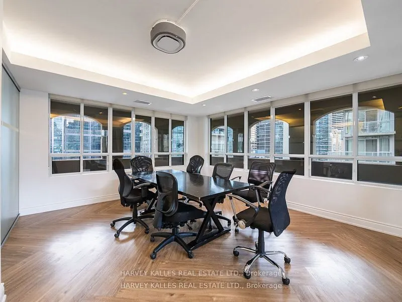 140 Simcoe Street, #1309