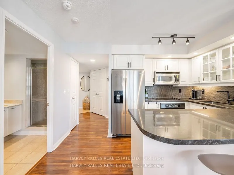 140 Simcoe Street, #1309