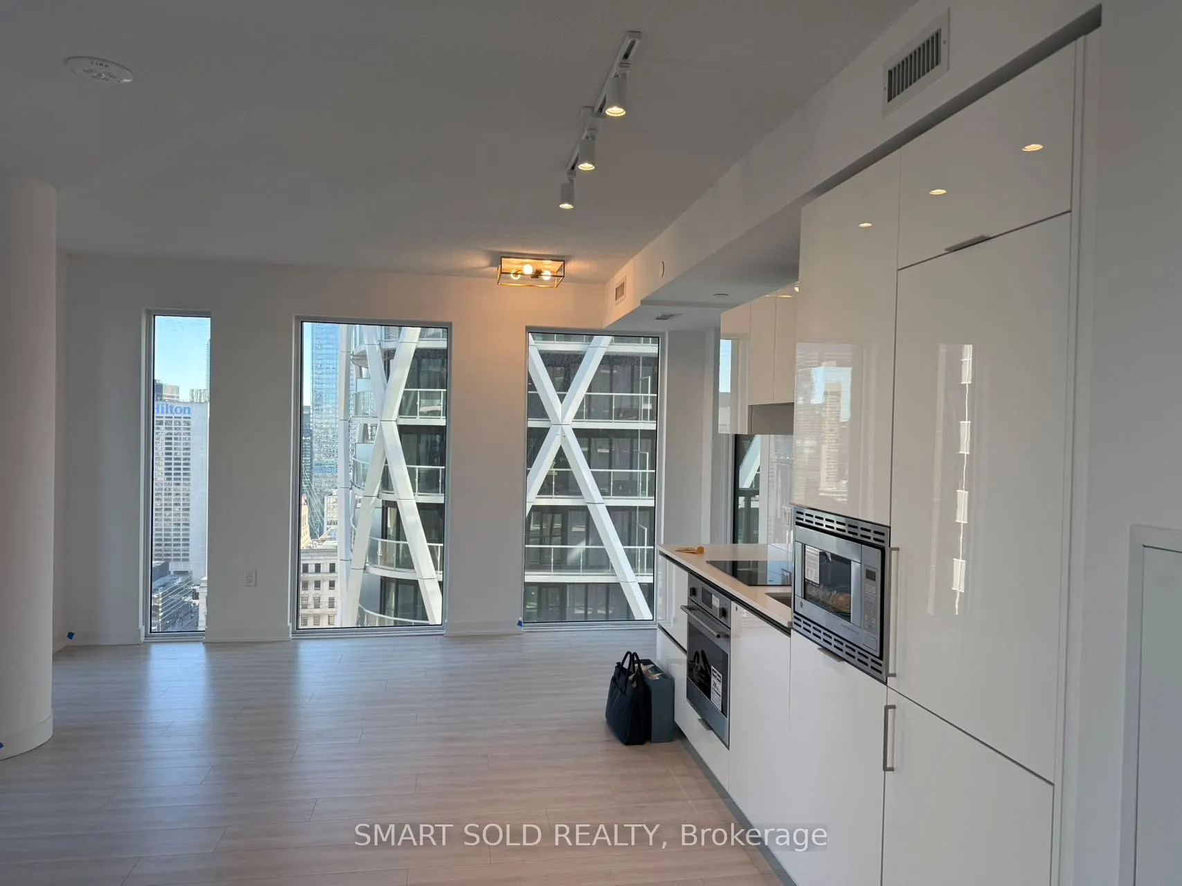 238 Simcoe Street, #2804