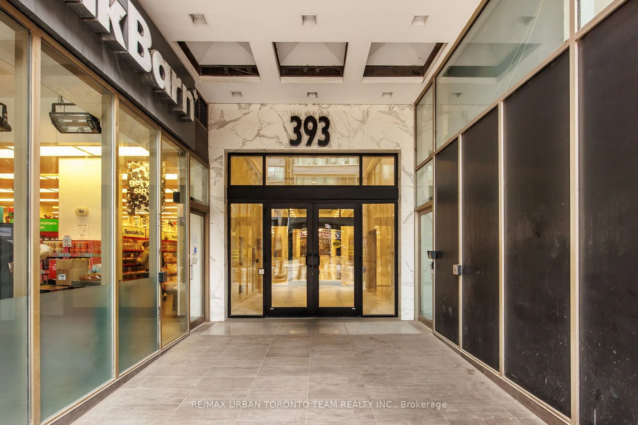 393 King Street W, #401