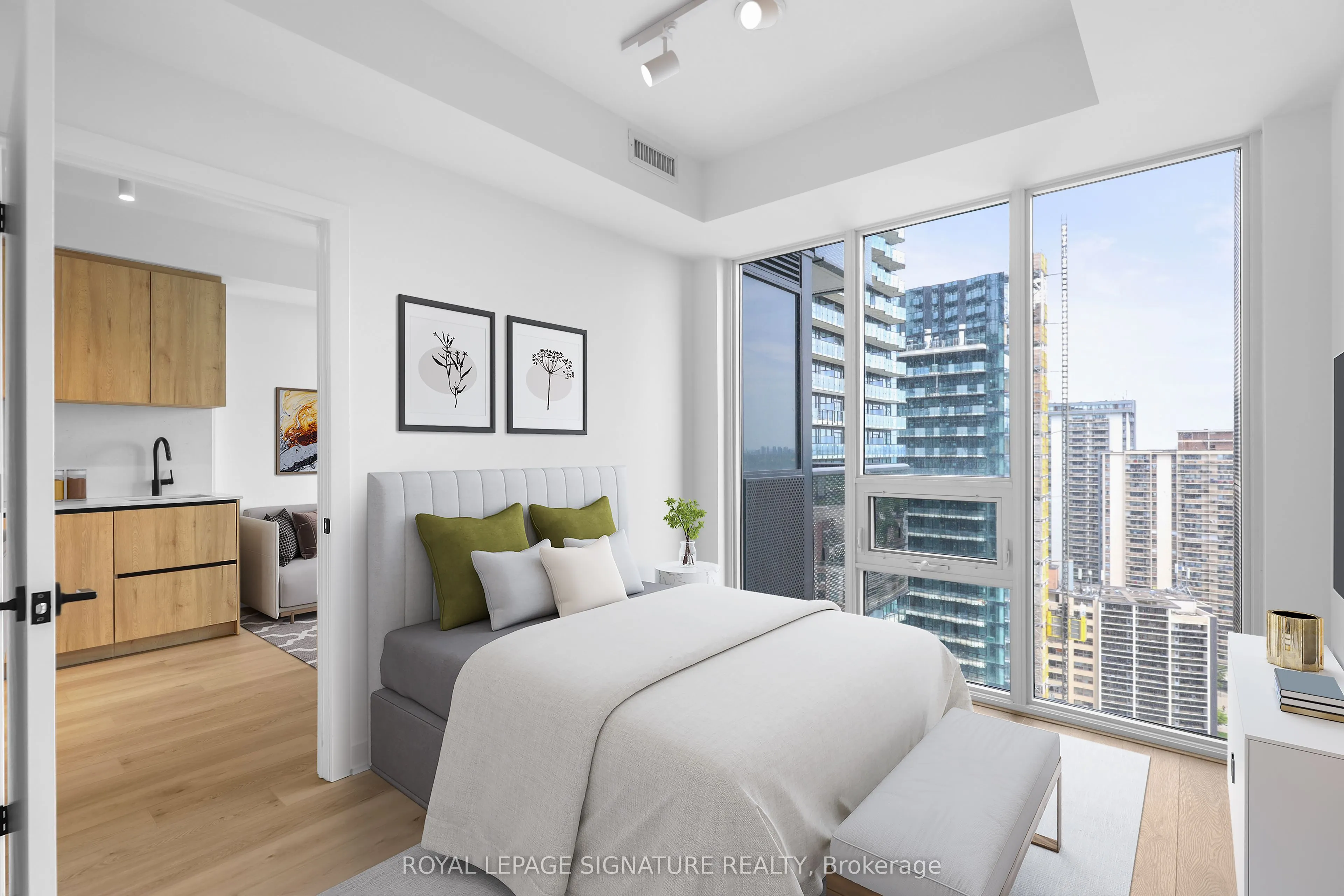 117 Broadway Avenue, #2208