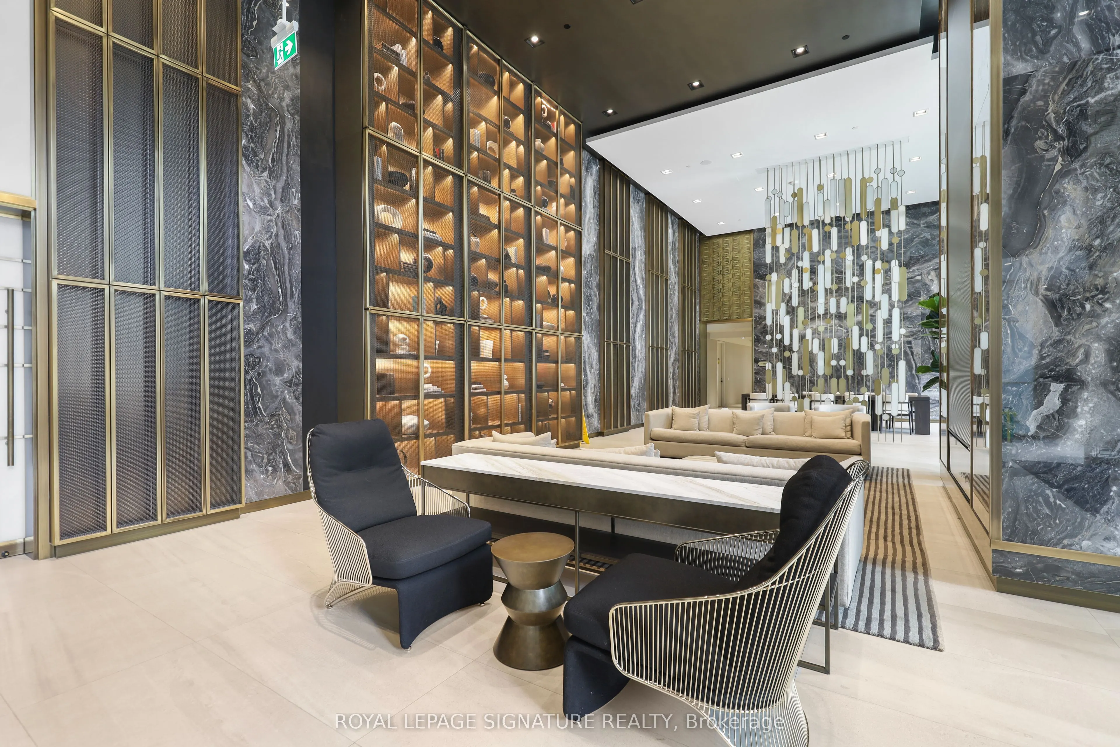 117 Broadway Avenue, #2208