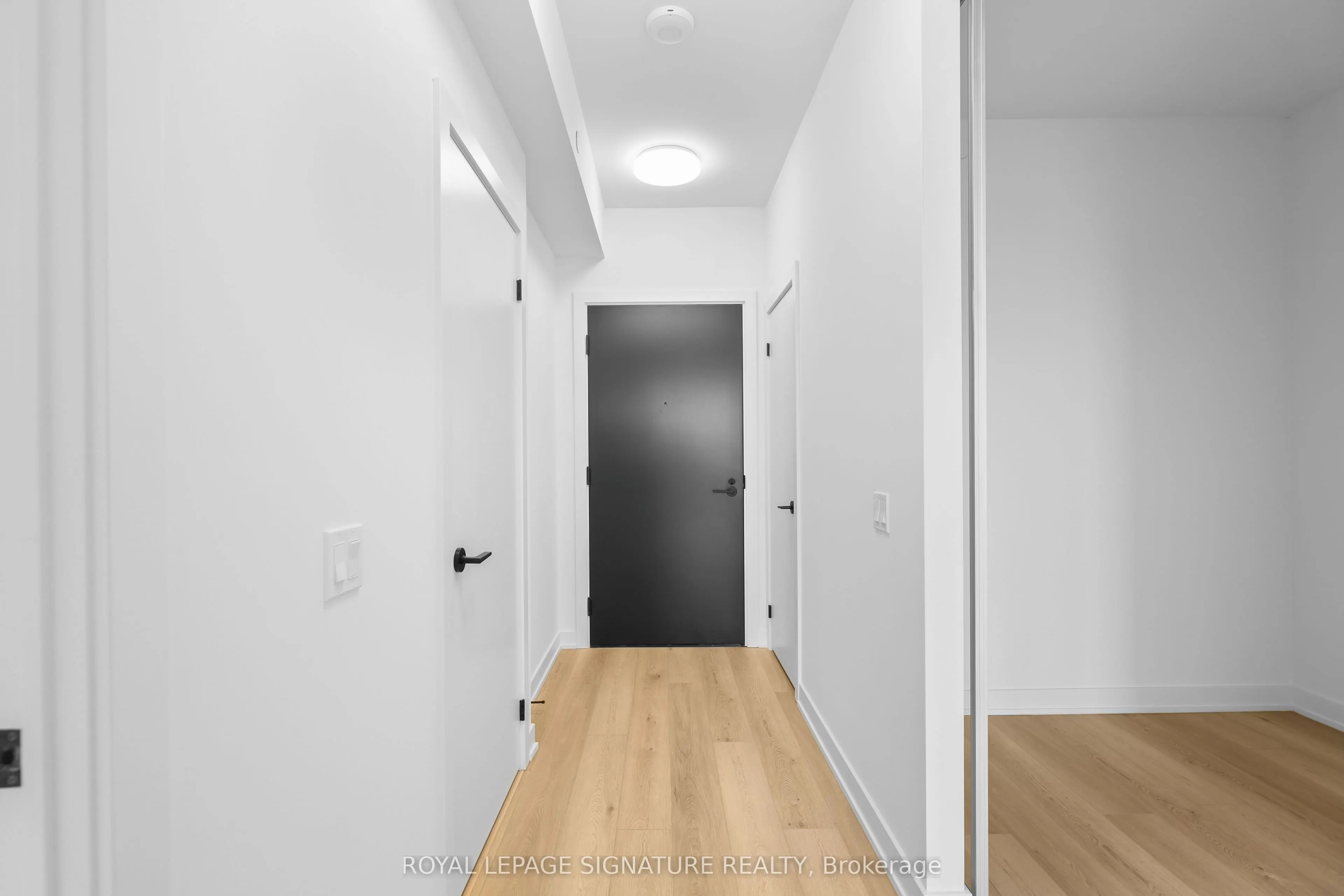 117 Broadway Avenue, #2208