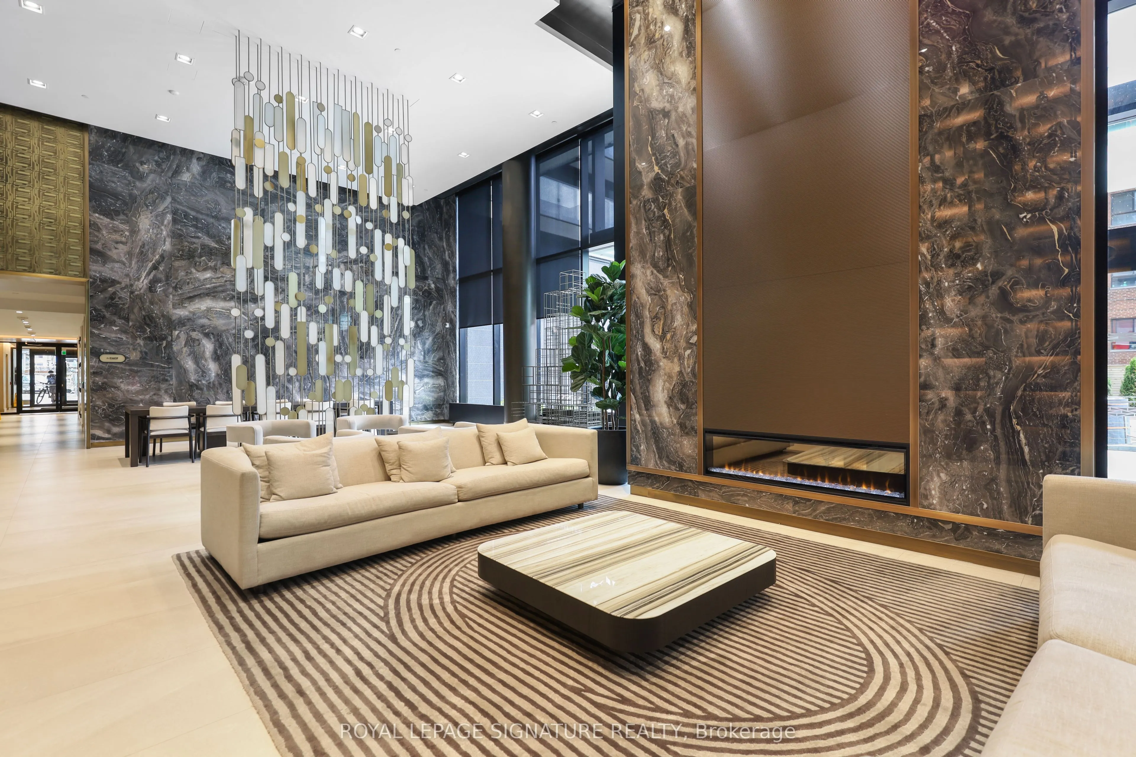 117 Broadway Avenue, #2208