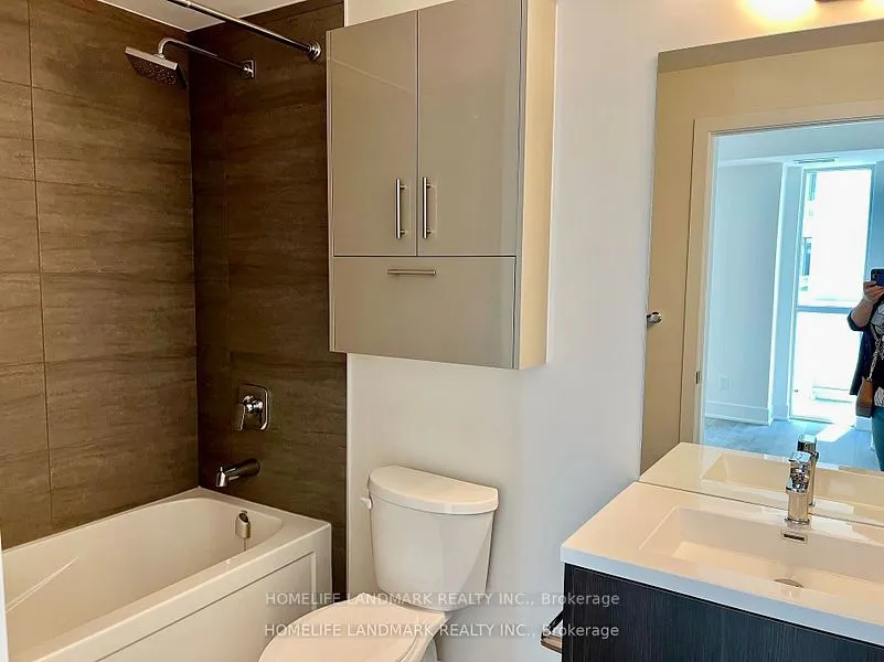 188 Fairview Mall Drive, #1116