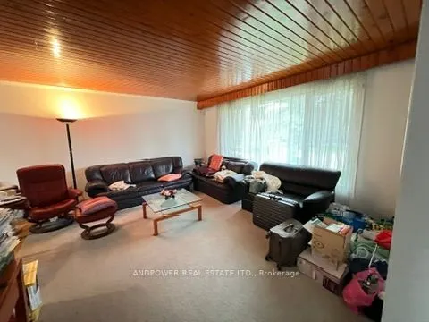 53 Lloydminster Crescent