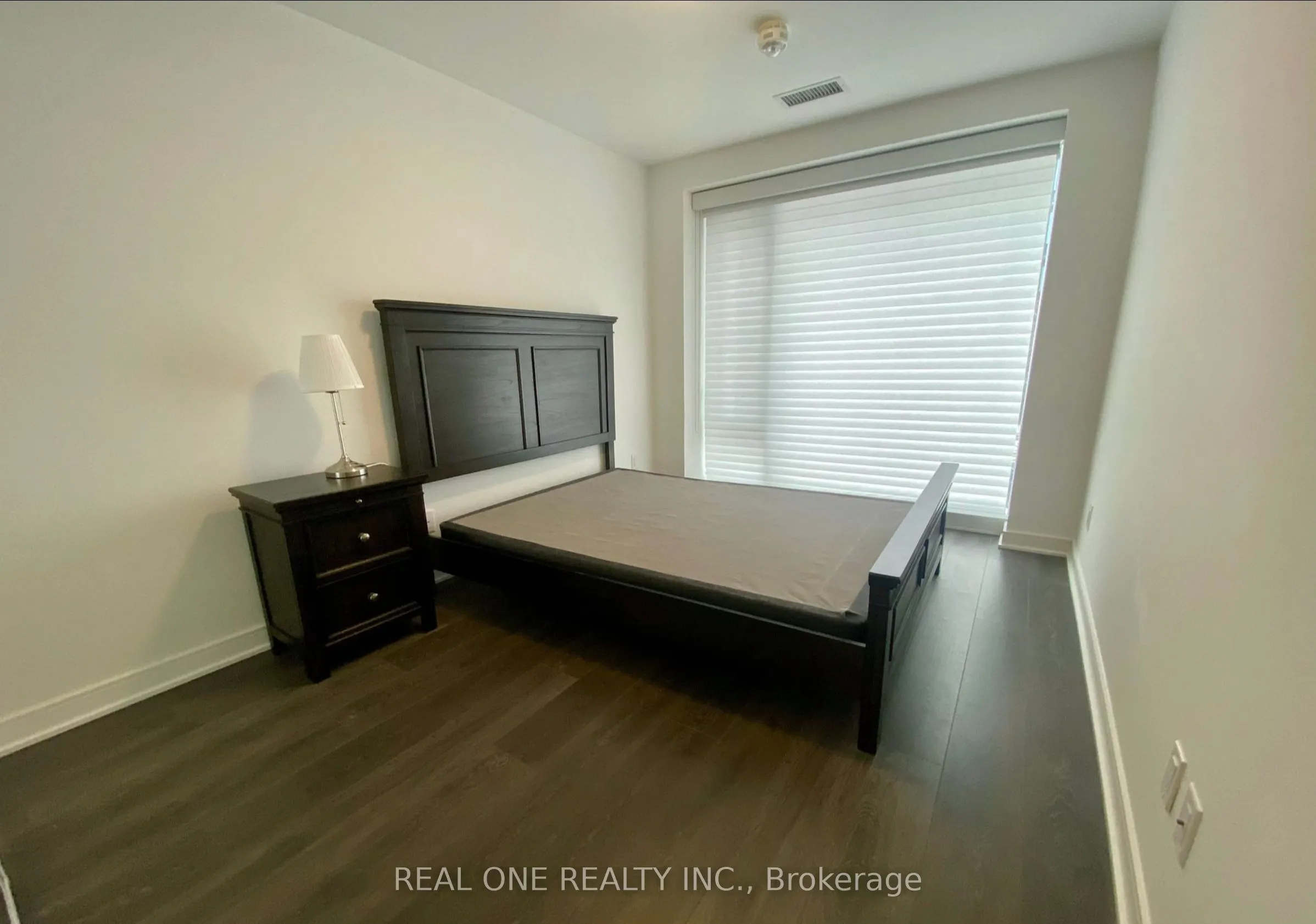 180 Mill Street, #S123