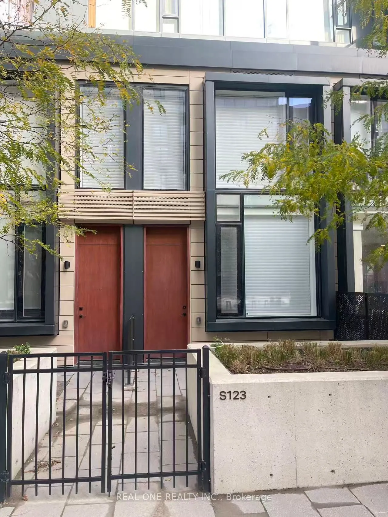 180 Mill Street, #S123