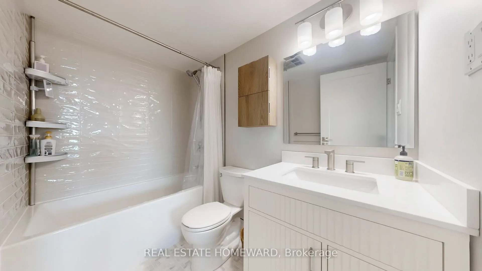 77 Maitland Place, #920