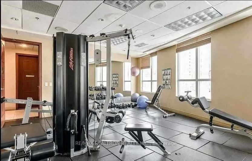 60 Byng Avenue, #911