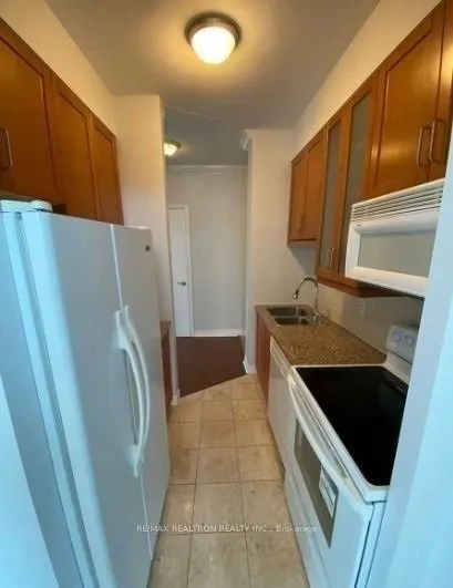 60 Byng Avenue, #911