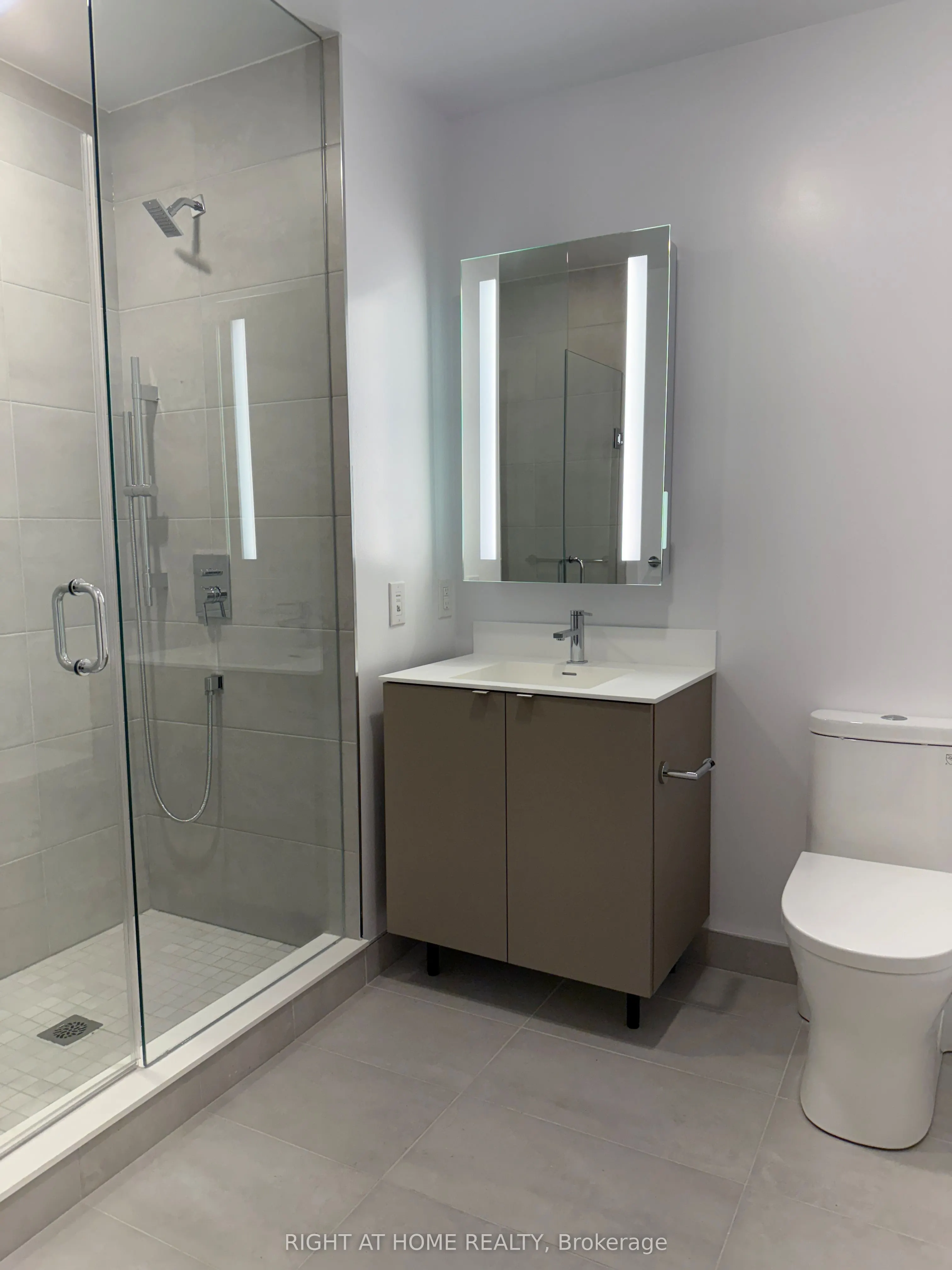 500 Dupont Street, #214