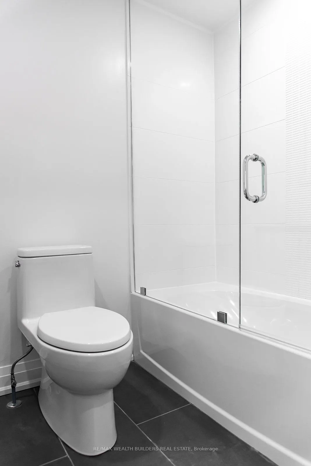 215 Jarvis Street, #1