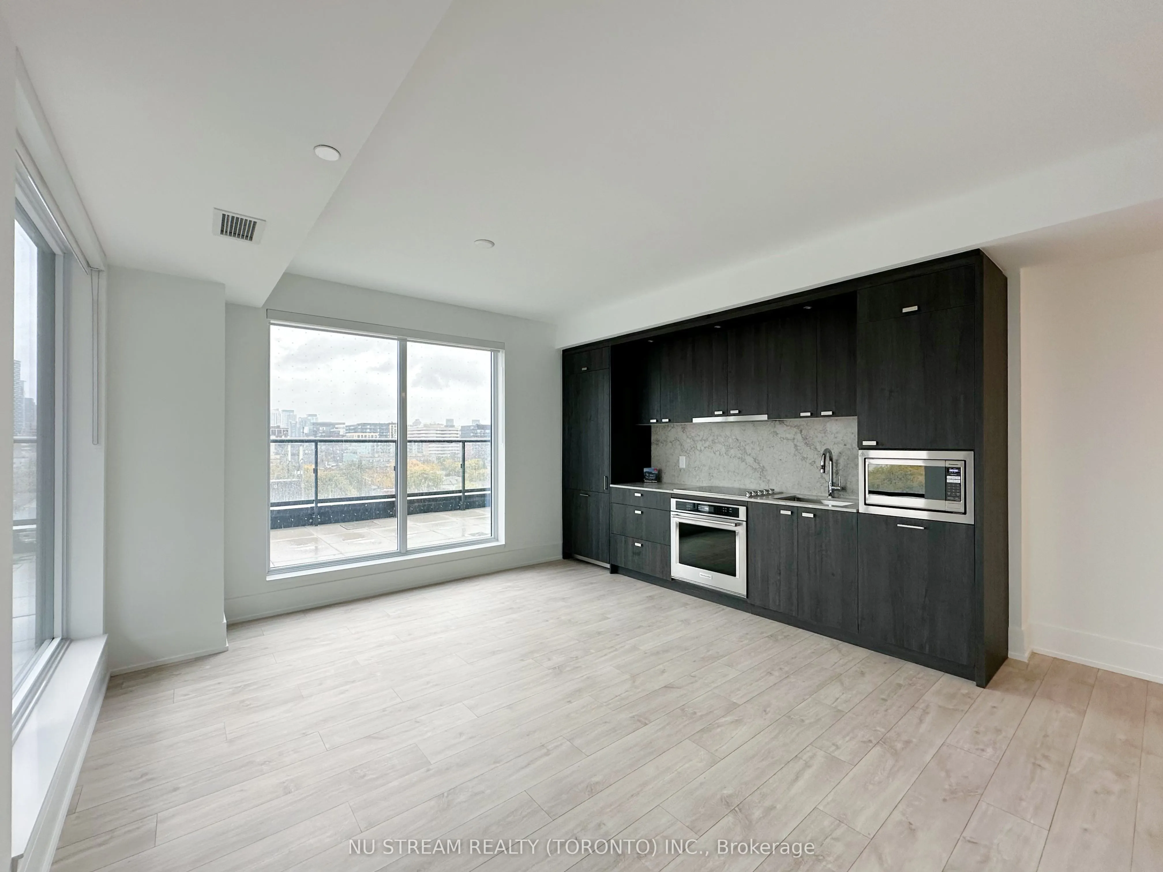 115 Denison Avenue, #803