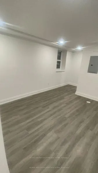 217 Jarvis Street, #2