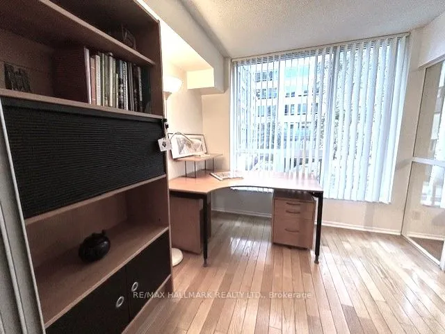 92 King Street E, #216