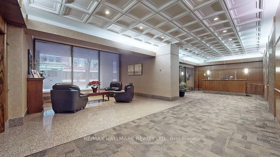 92 King Street E, #216