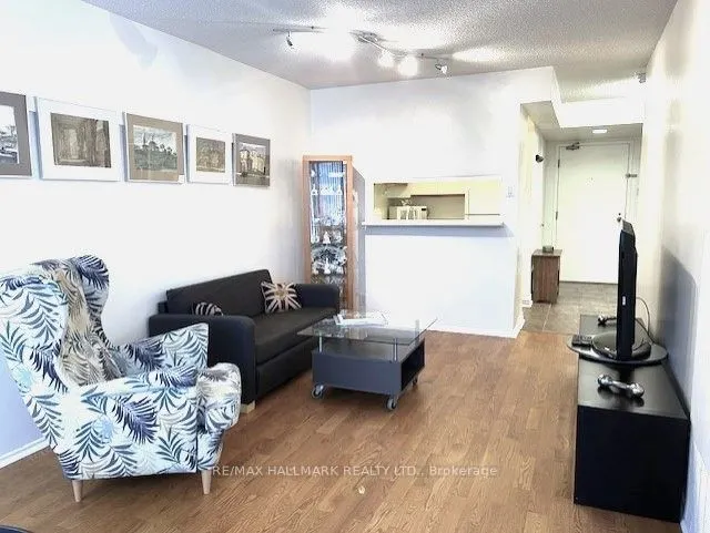 92 King Street E, #216