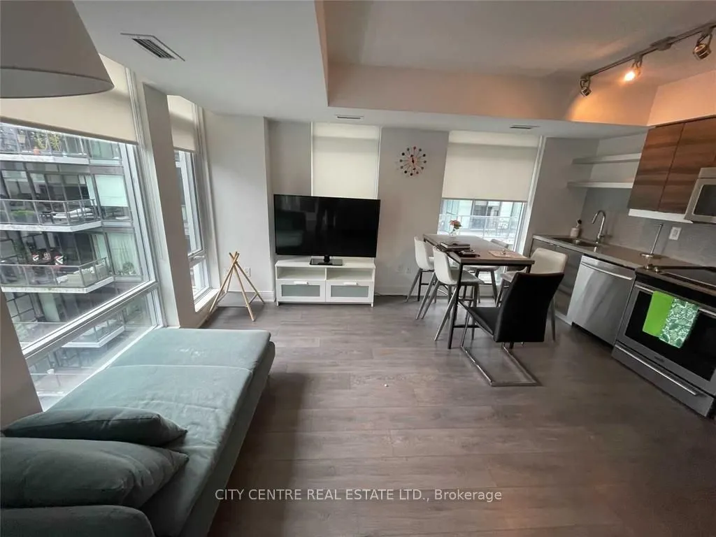 525 Adelaide Street W, #1703