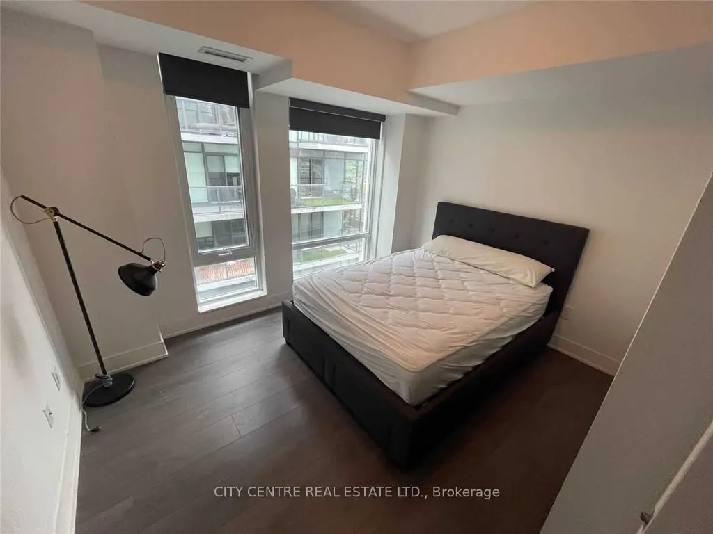 525 Adelaide Street W, #1703