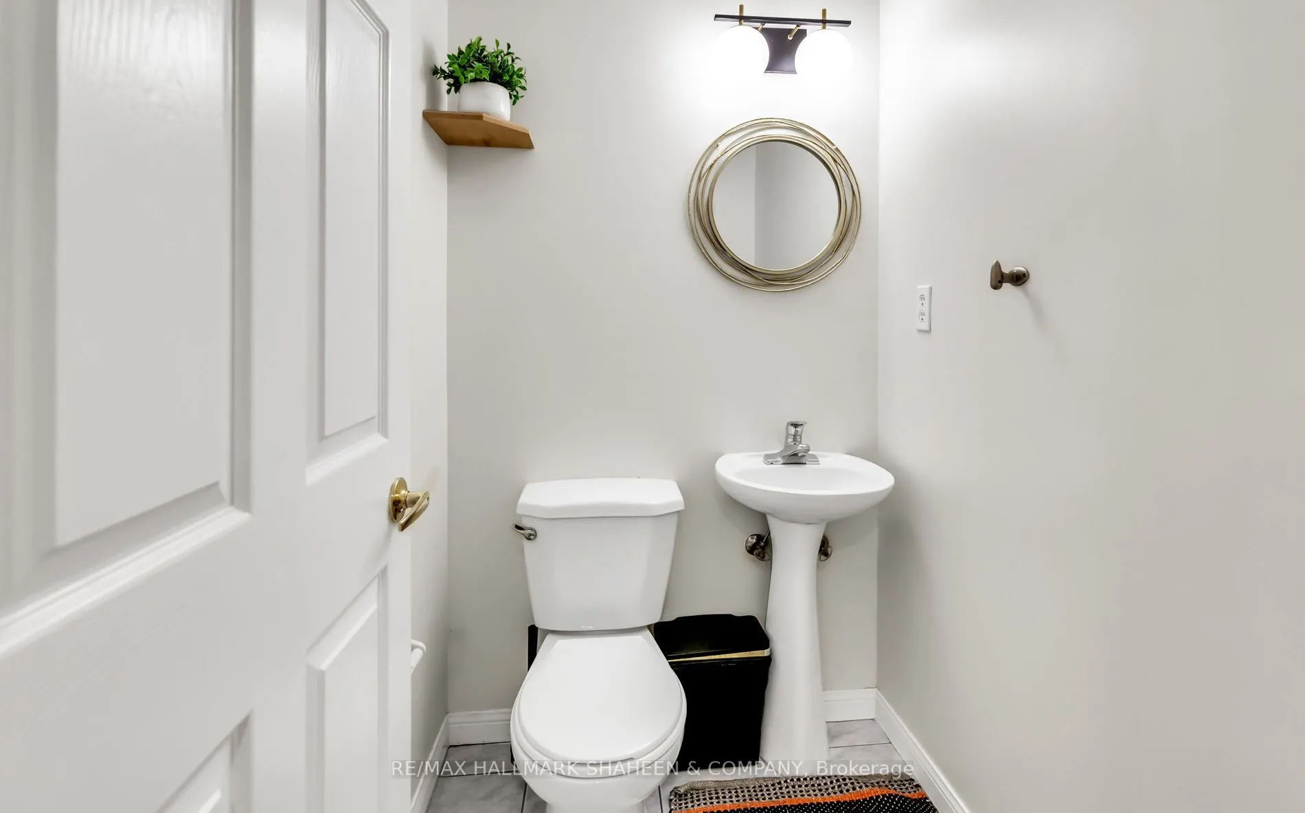 188 Redpath Avenue, #207