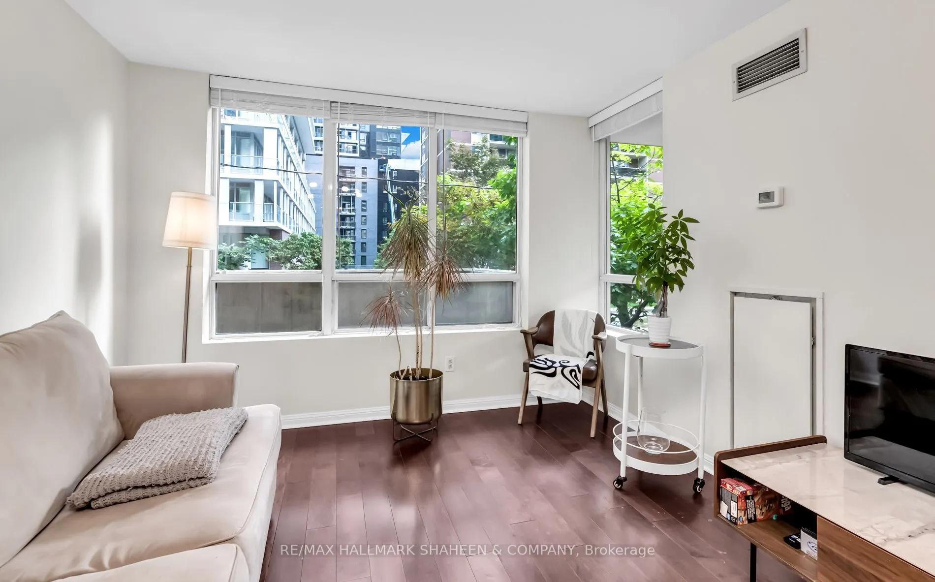 188 Redpath Avenue, #207