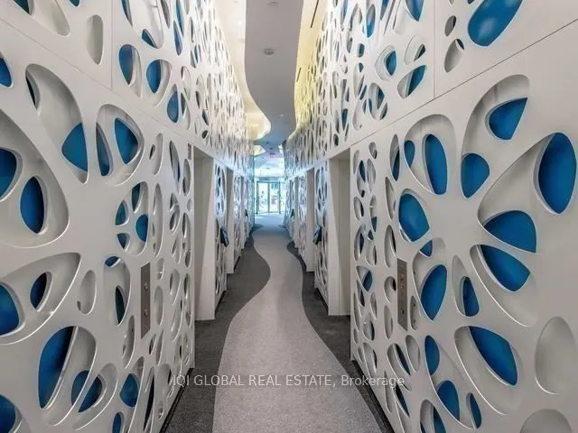 1 Bloor Street Street E, #426