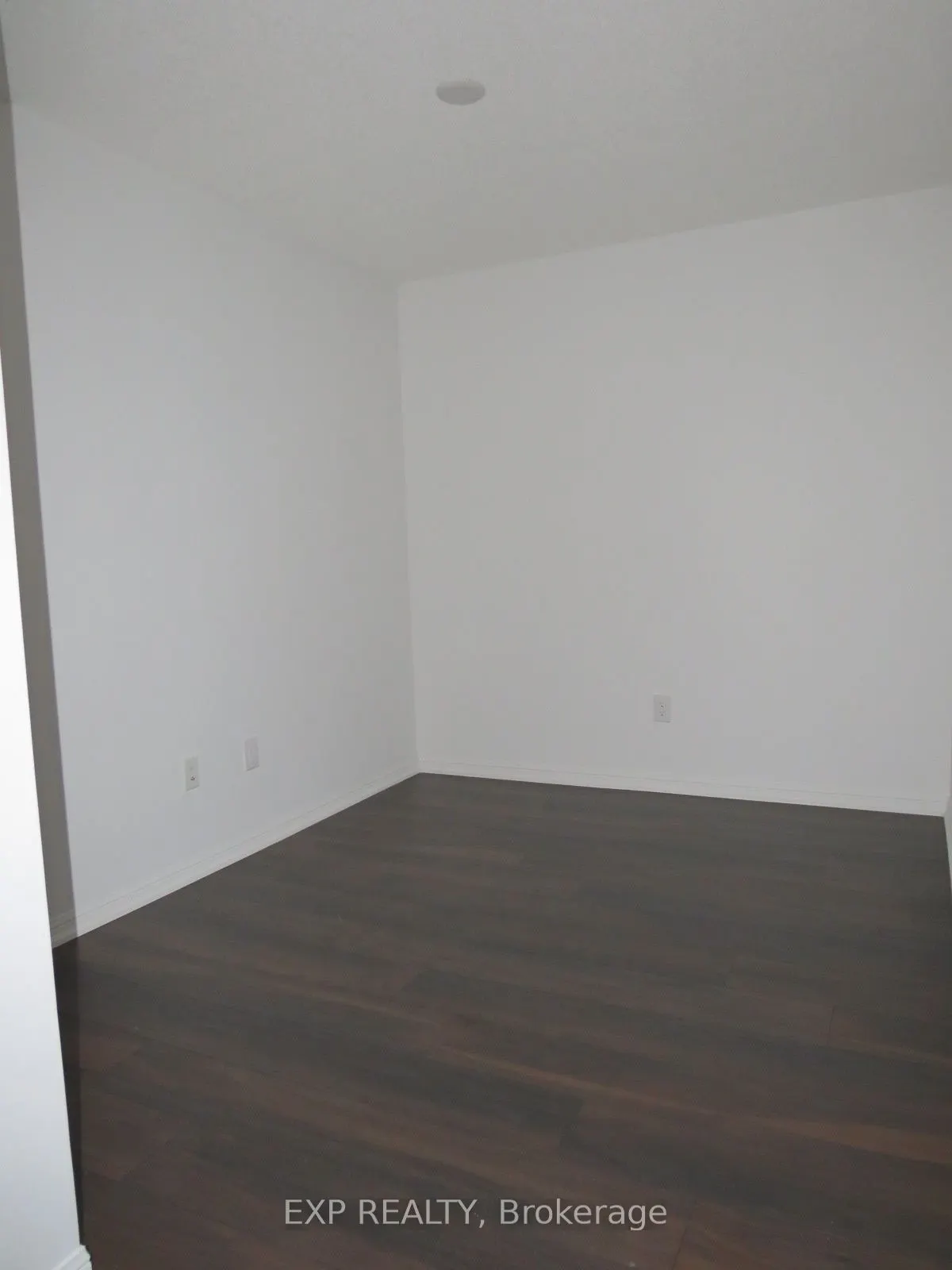 400 Adelaide Street, #1501