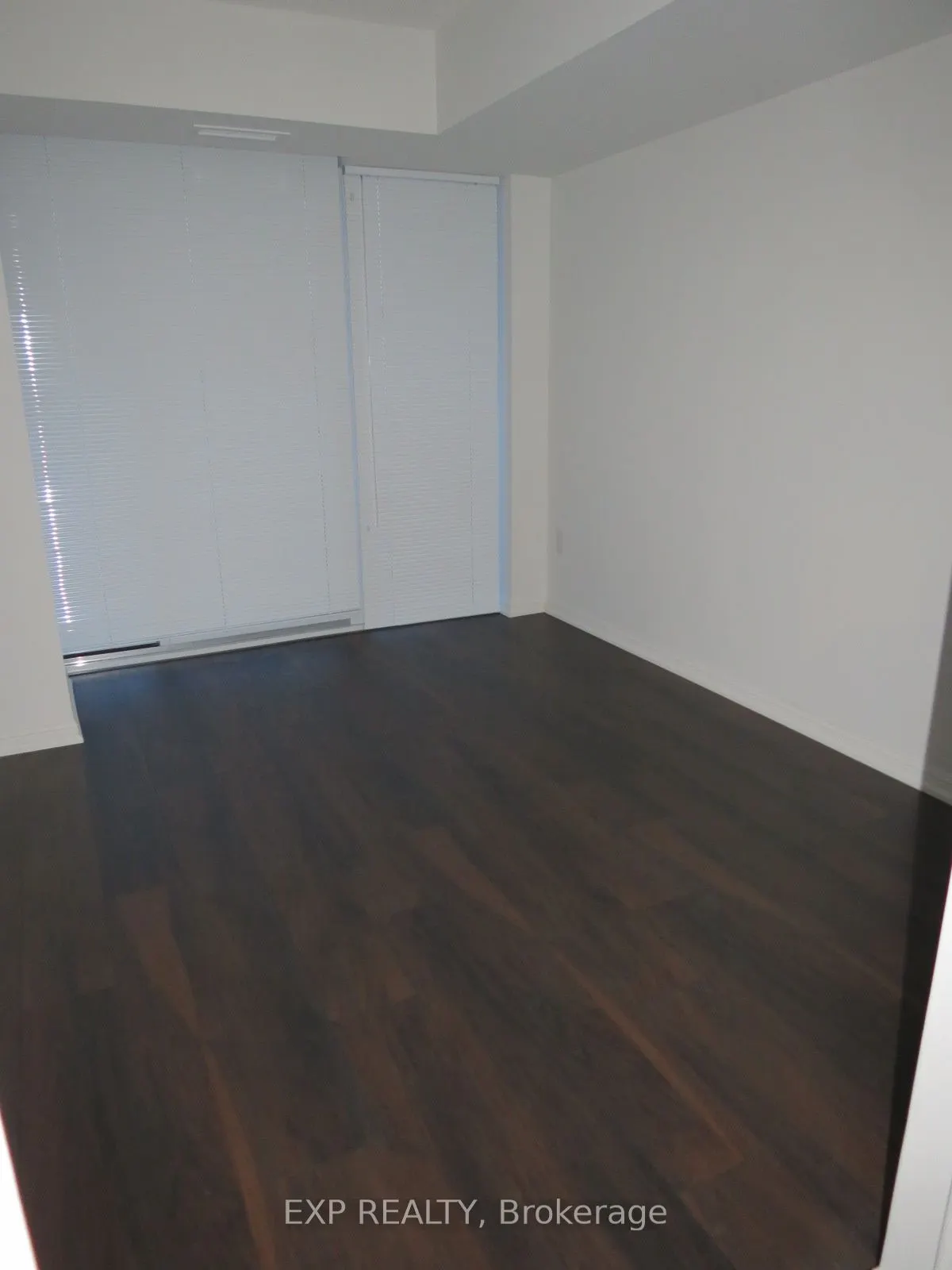 400 Adelaide Street, #1501