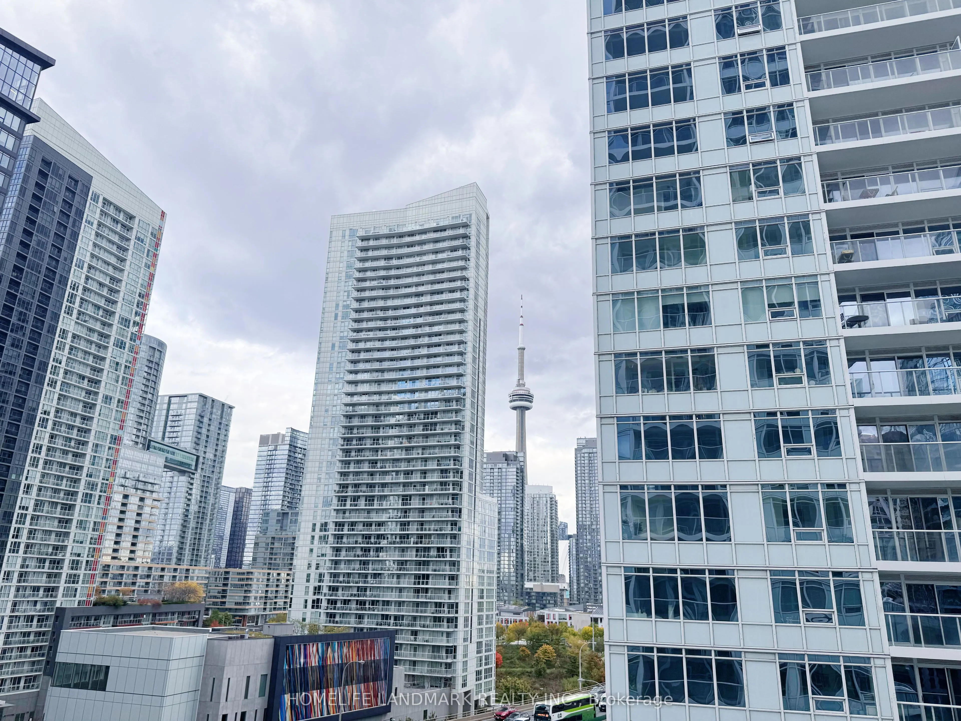 19 Bathurst Street, #1110