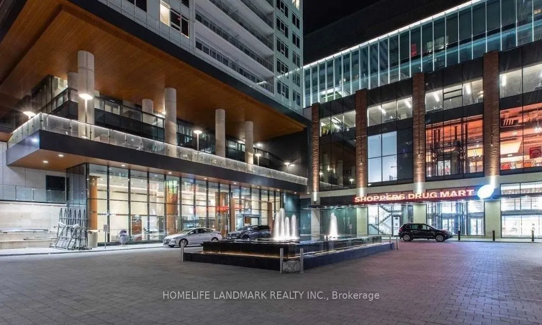 19 Bathurst Street, #1110