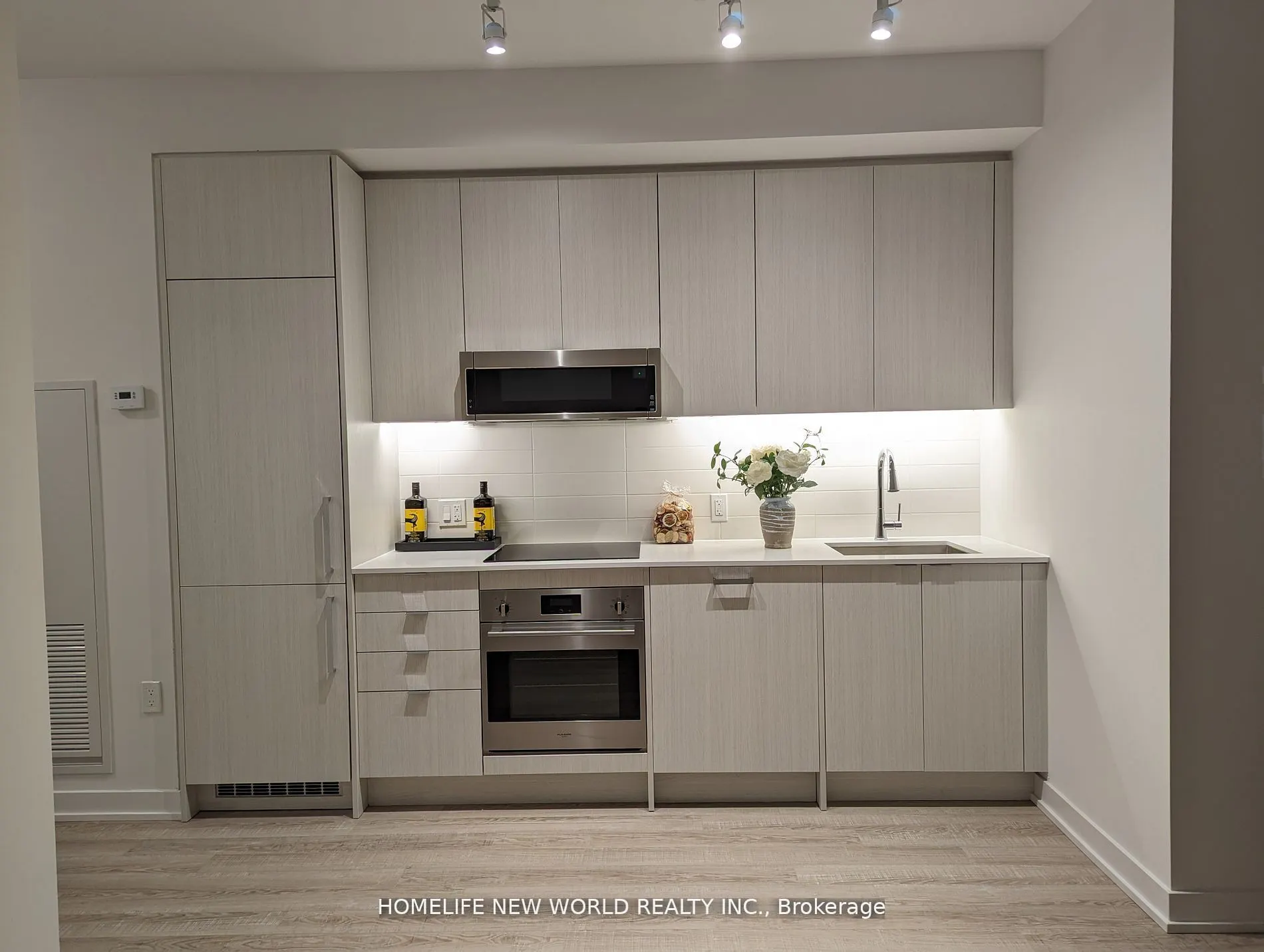 250 Lawrence Avenue W, #716