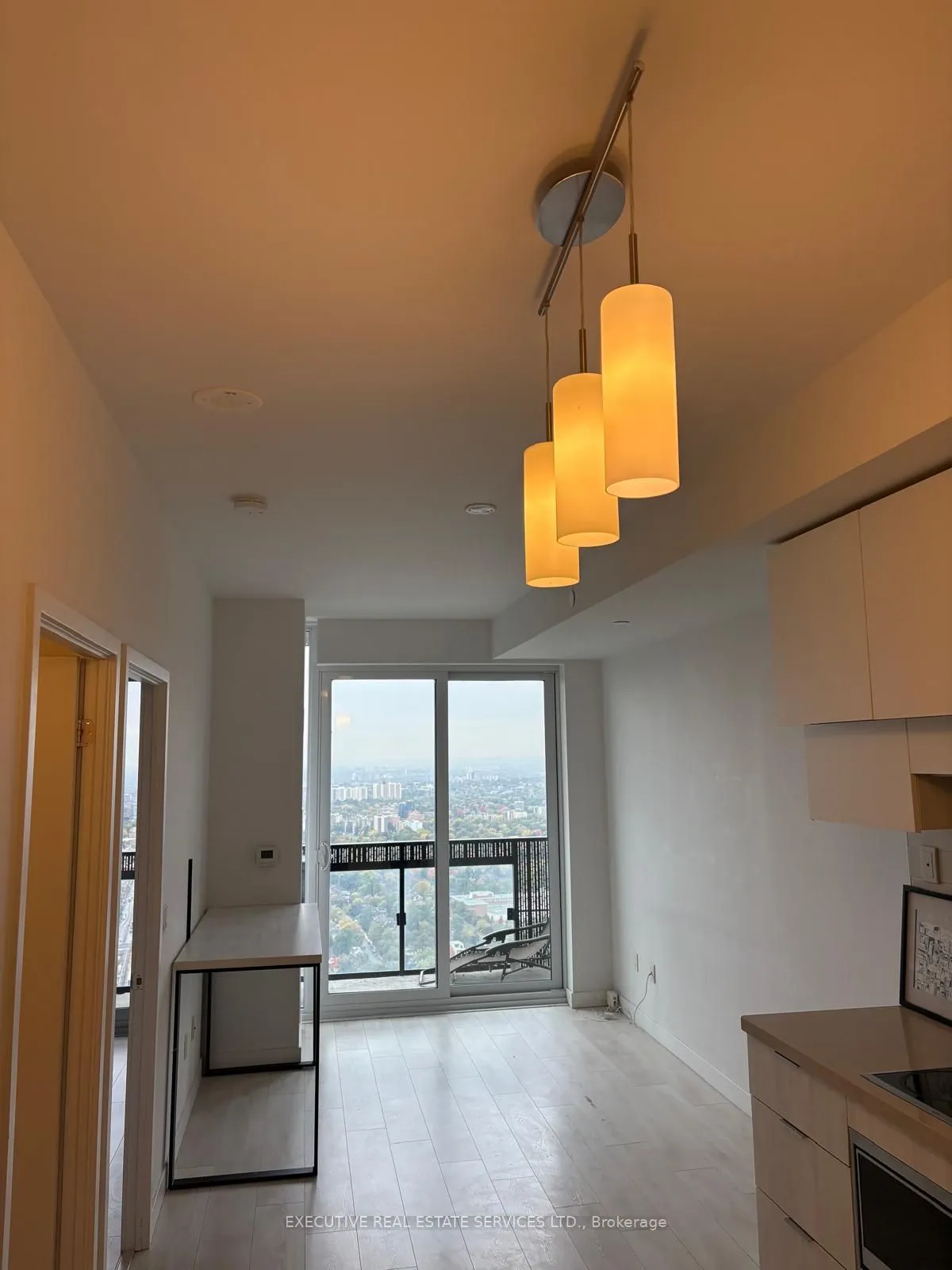 8 Eglinton Avenue E, #5003