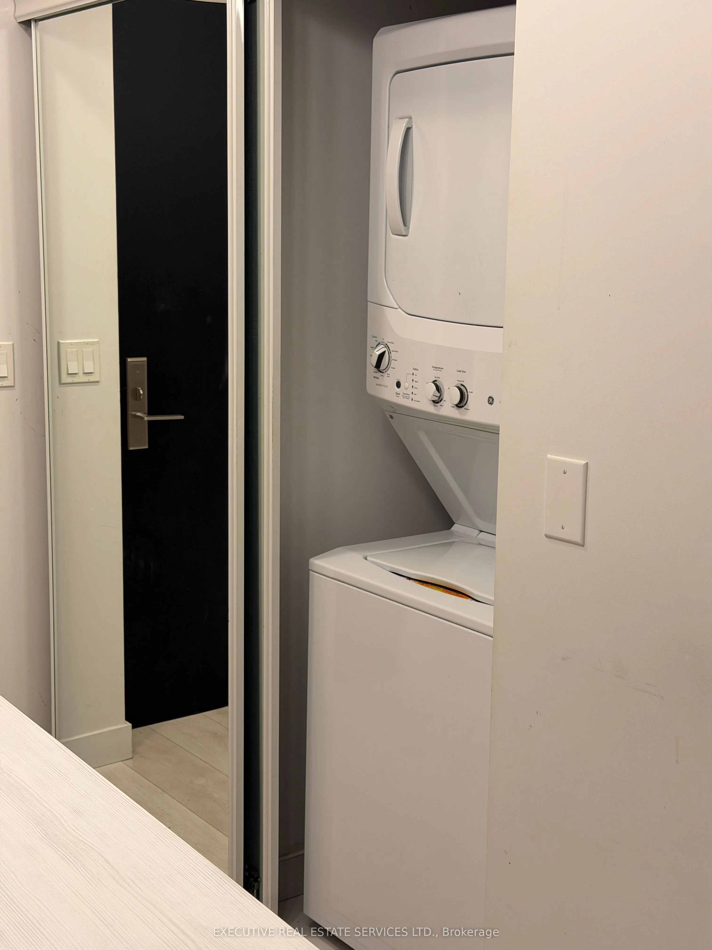 8 Eglinton Avenue E, #5003