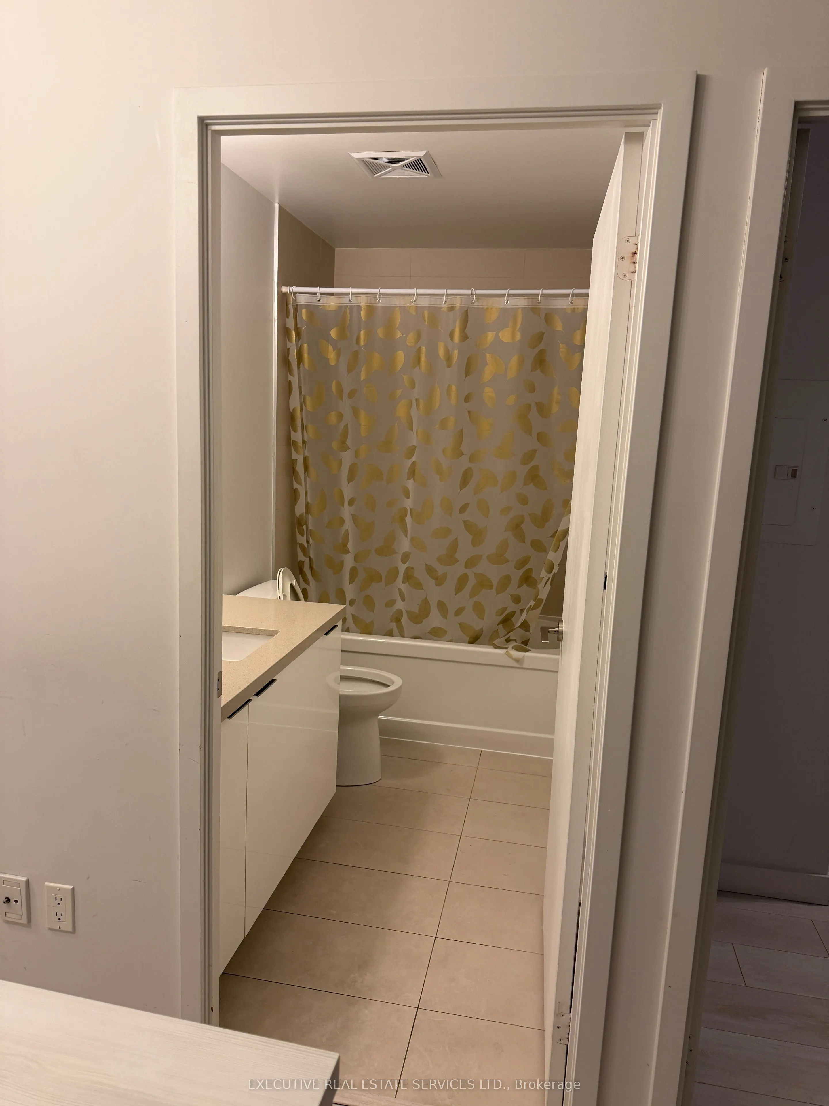 8 Eglinton Avenue E, #5003