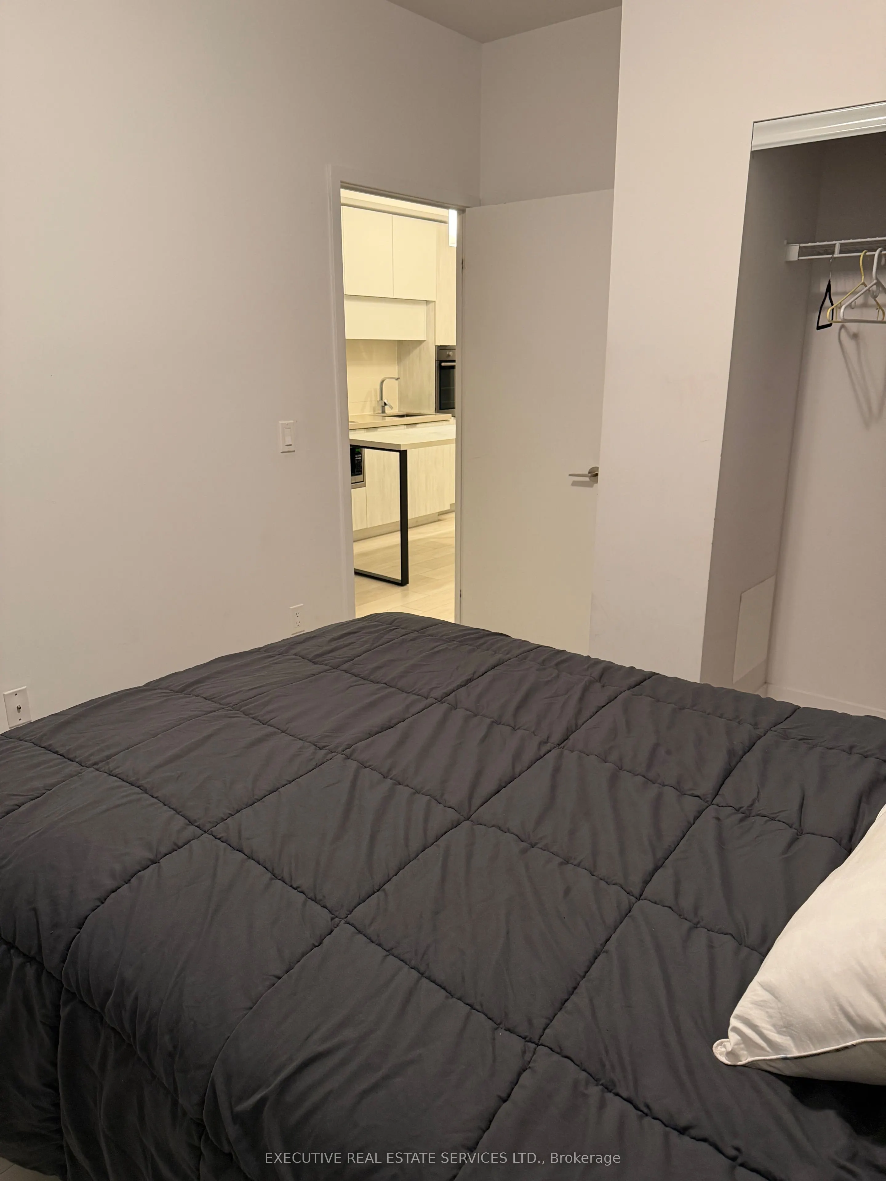 8 Eglinton Avenue E, #5003