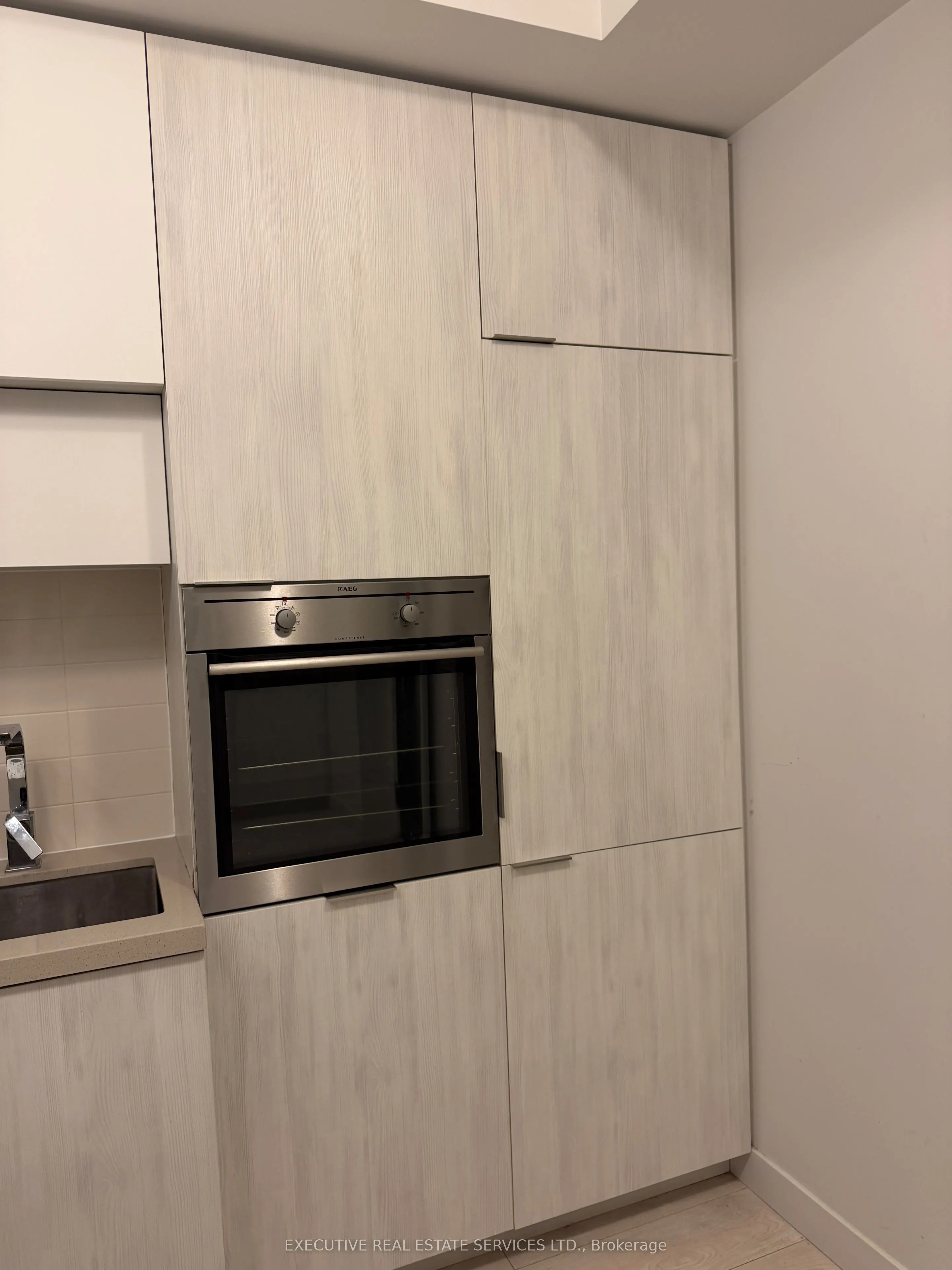 8 Eglinton Avenue E, #5003