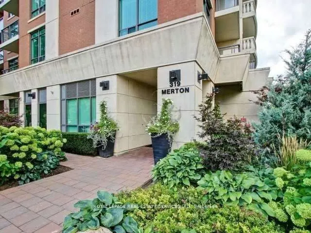 319 Merton Street, #402