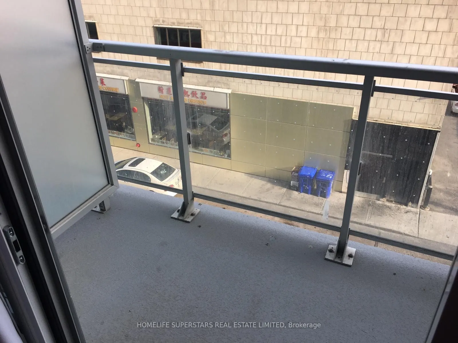 10 Willison Square N, #305