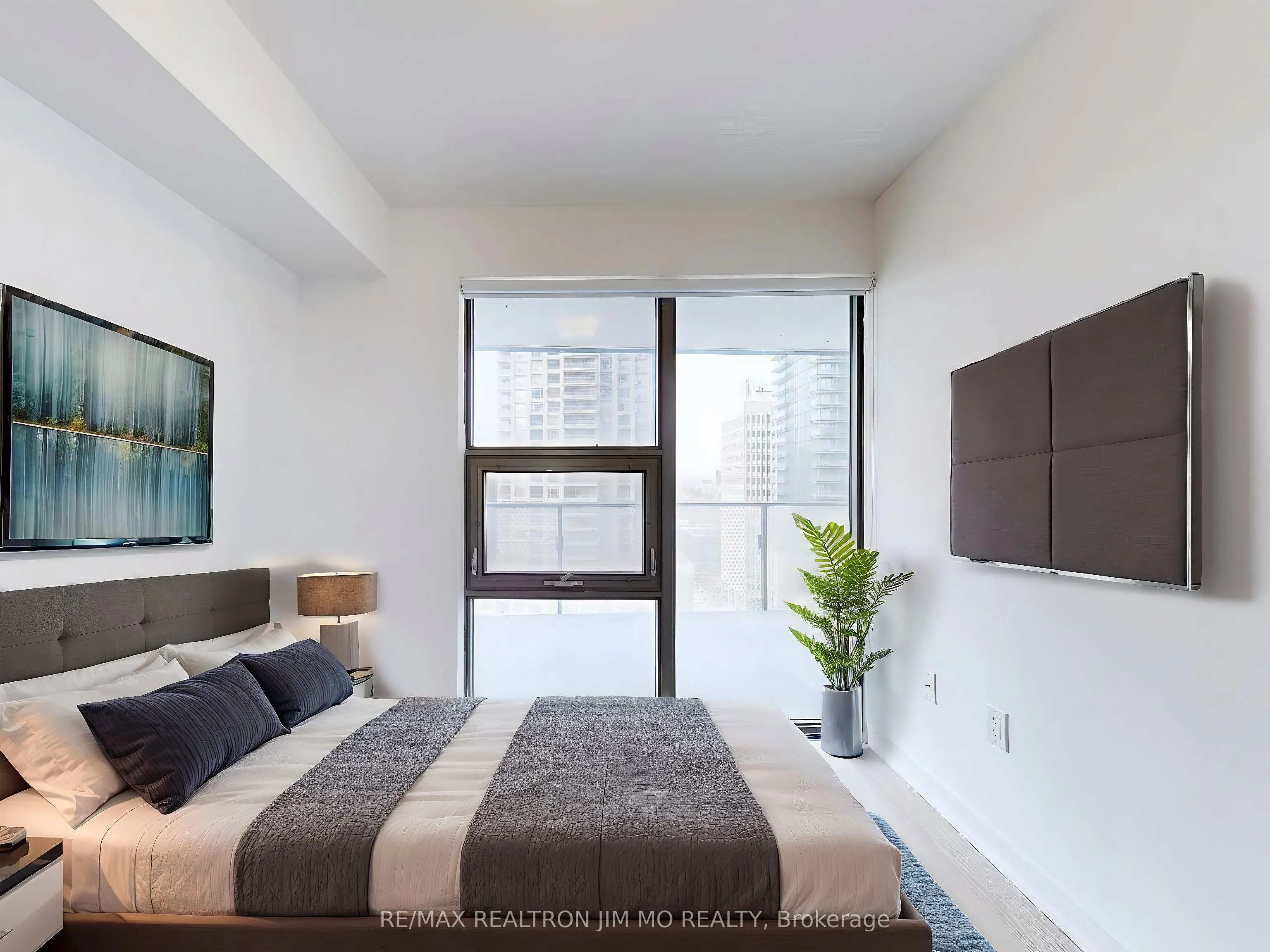 11 Wellesley Street W, #1208