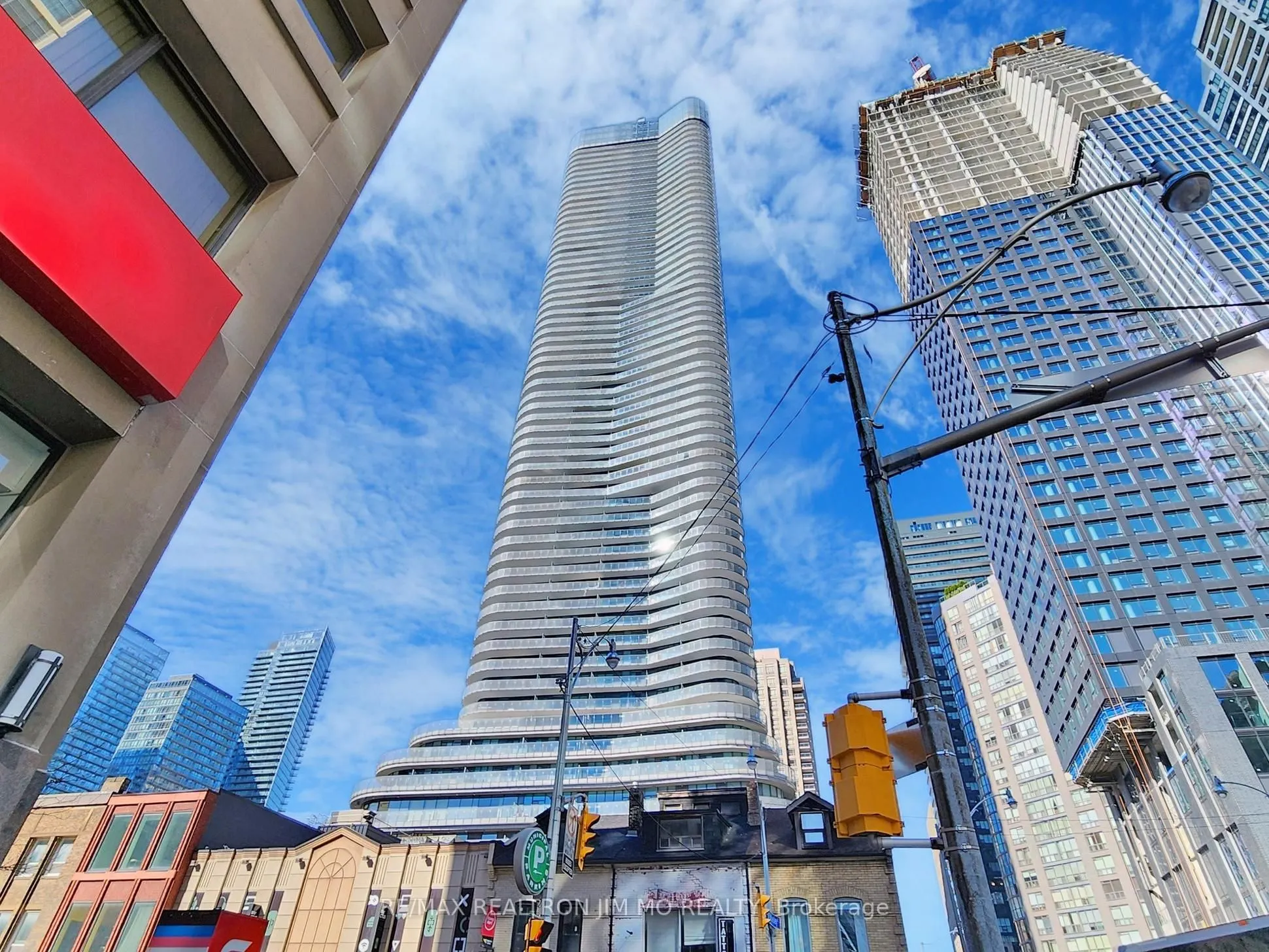 11 Wellesley Street W, #1208