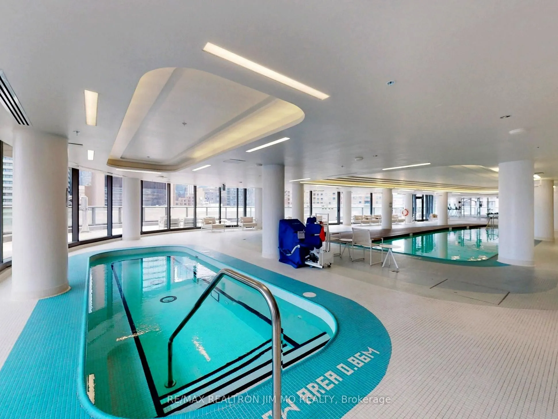 11 Wellesley Street W, #1208