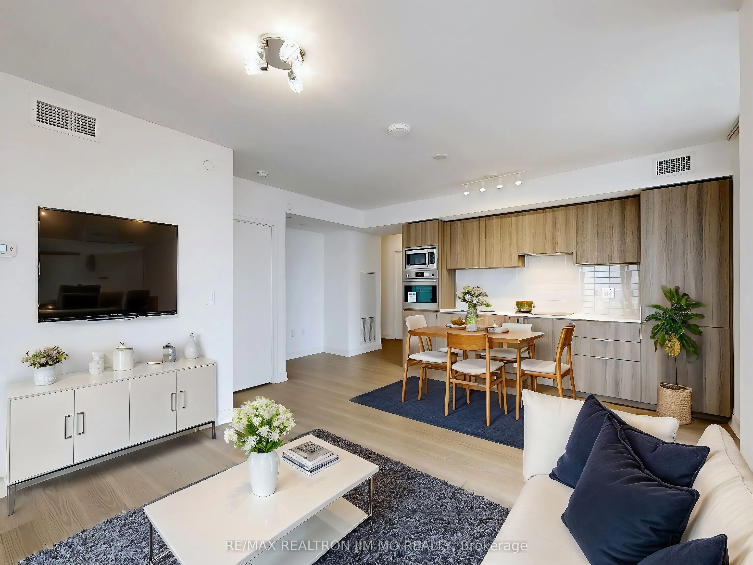 11 Wellesley Street W, #1208