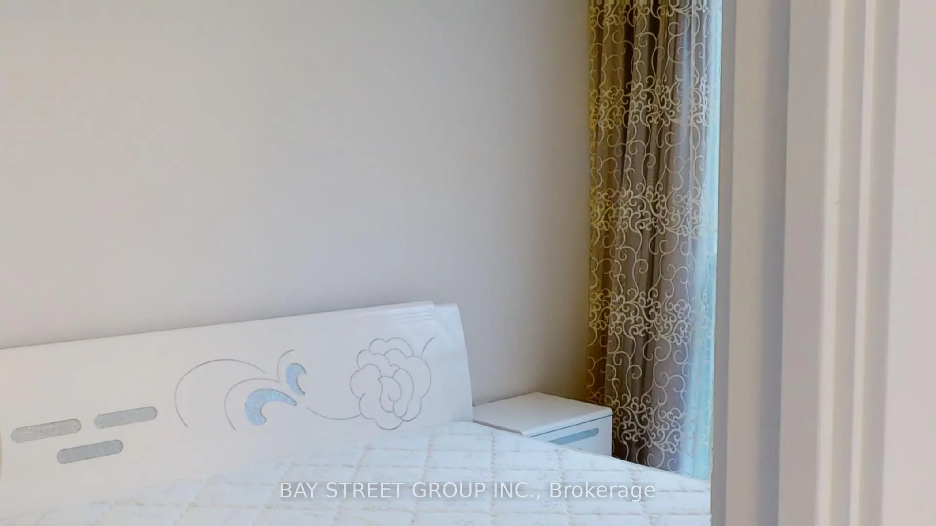 62 Forest Manor Road, #709