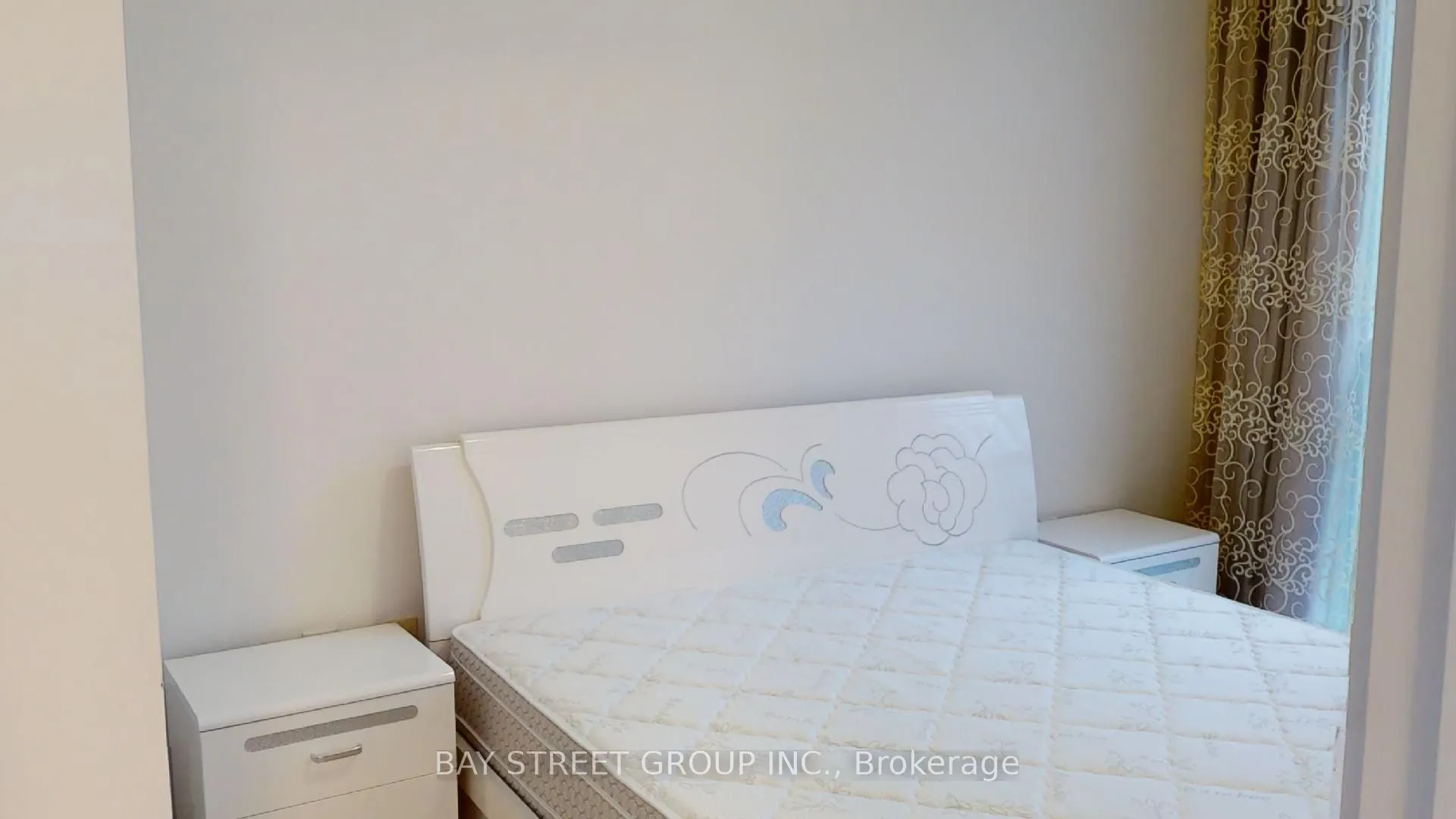 62 Forest Manor Road, #709