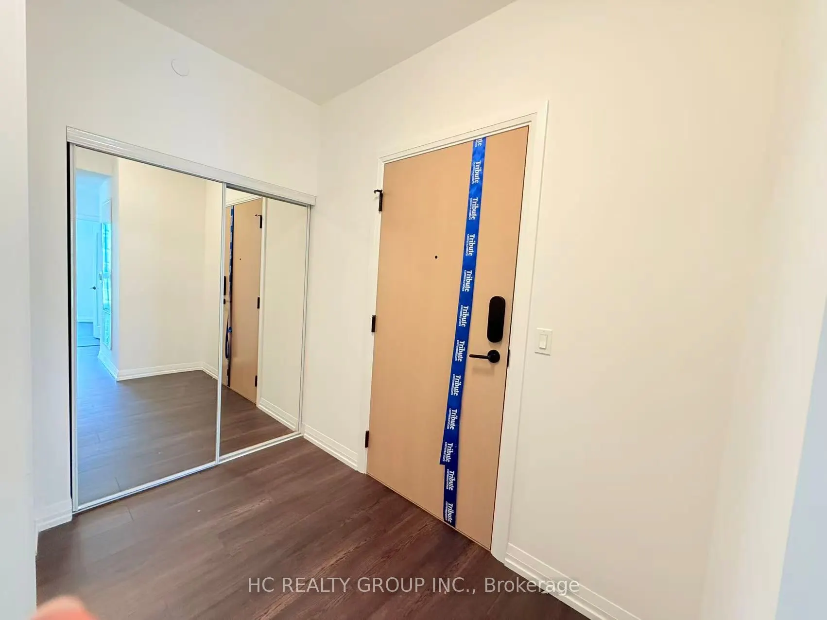 280 Dundas Street W, #2005