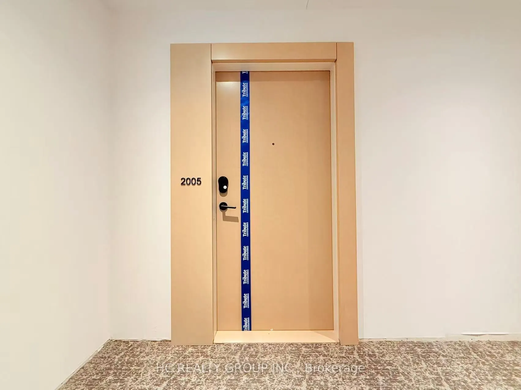 280 Dundas Street W, #2005