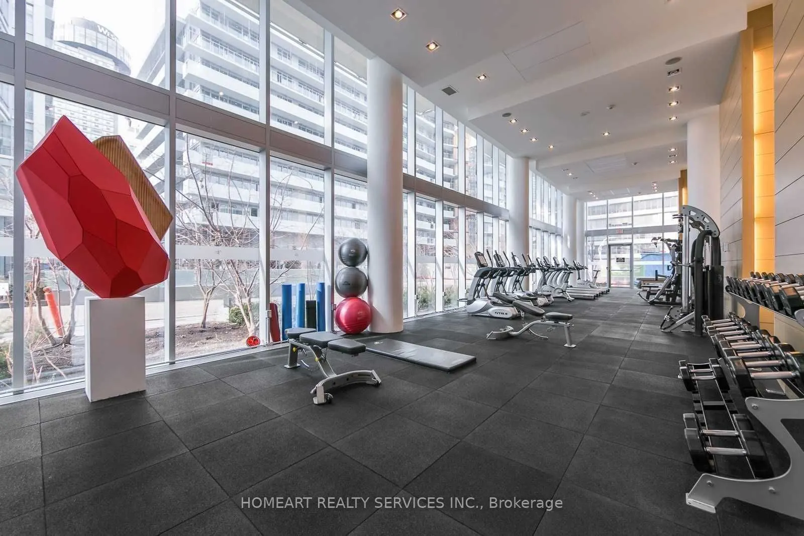 29 Queens Quay E, #1021