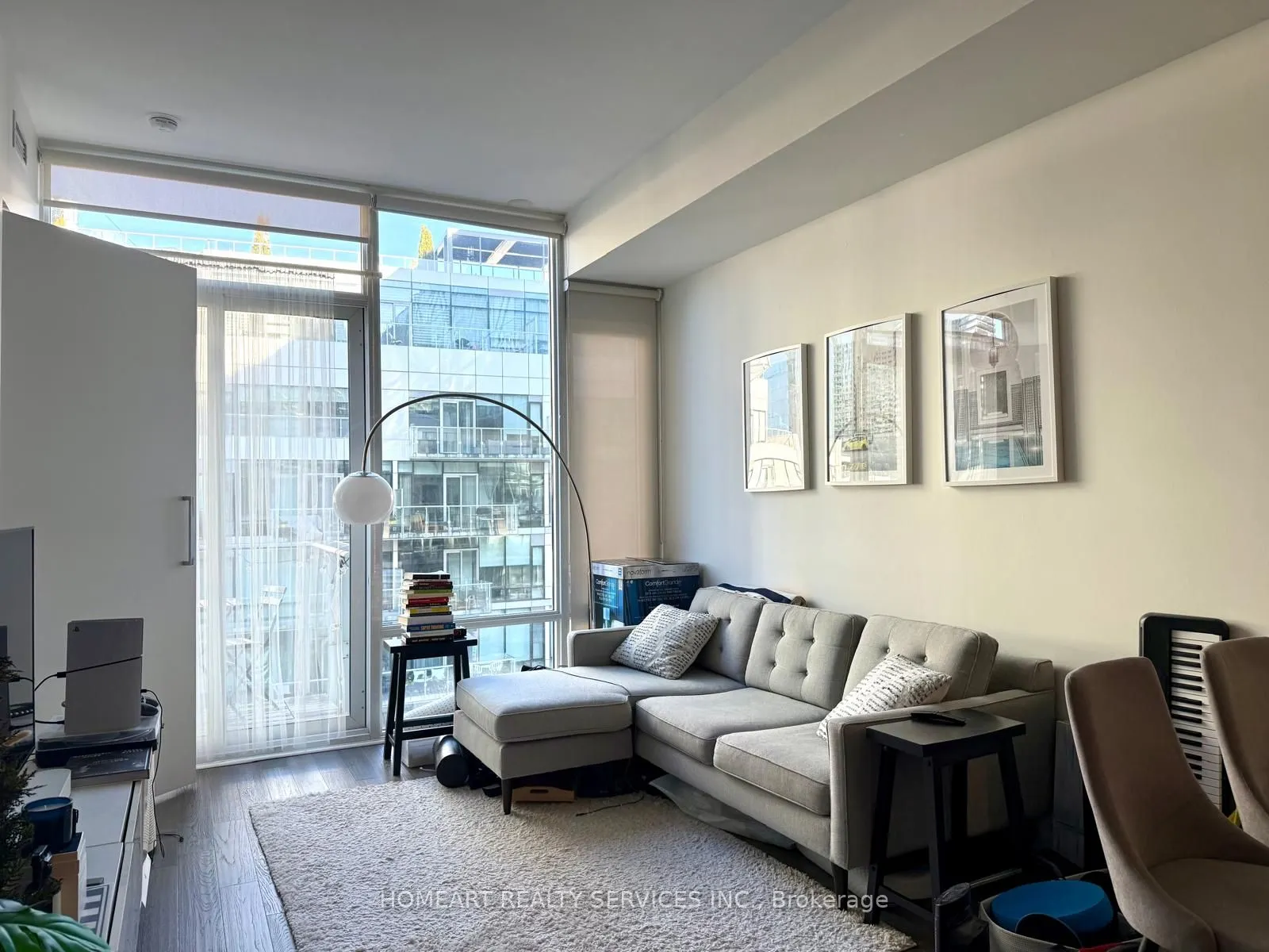 29 Queens Quay E, #1021